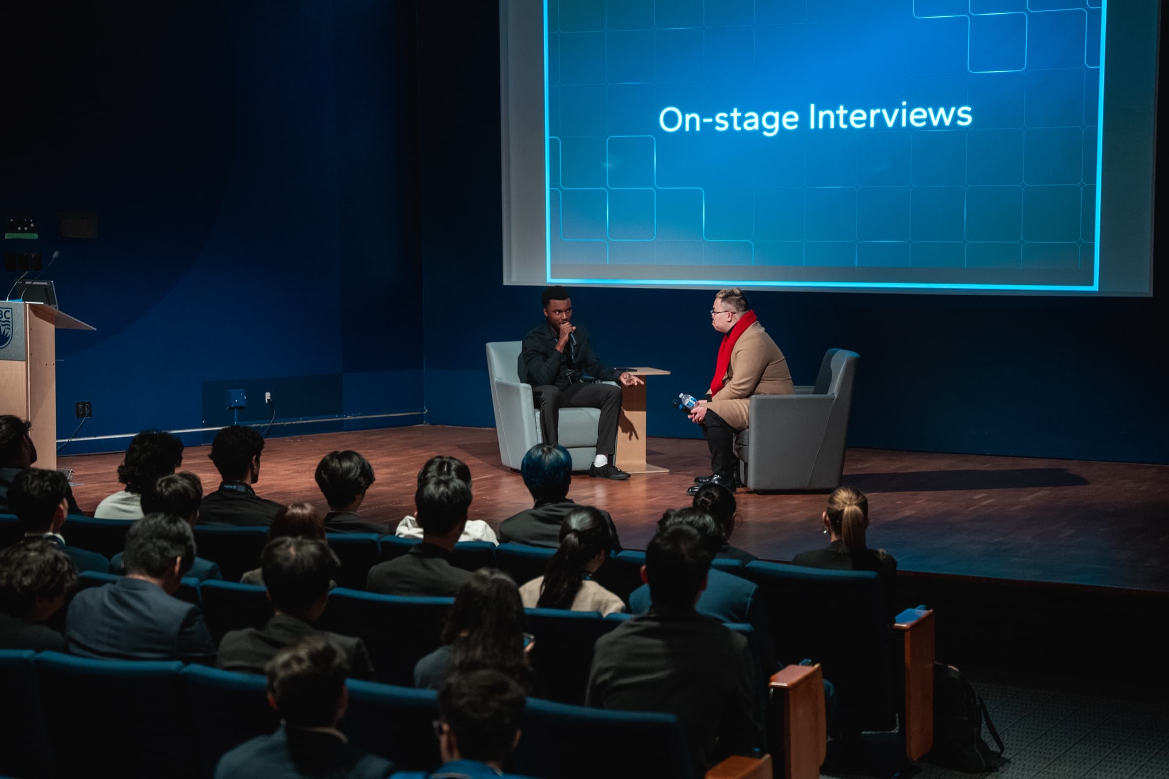 On-stage mock interviews led by recruiter